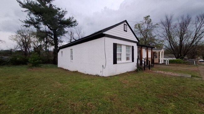 Photo - 1661 Patton St