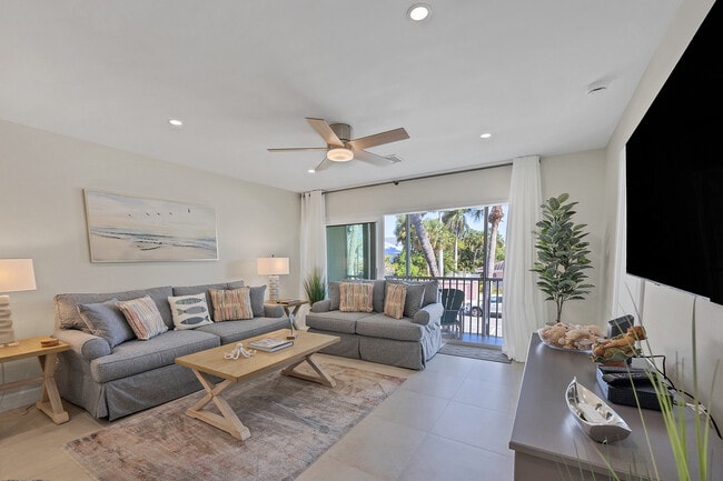 Photo - 500 S Washington Dr