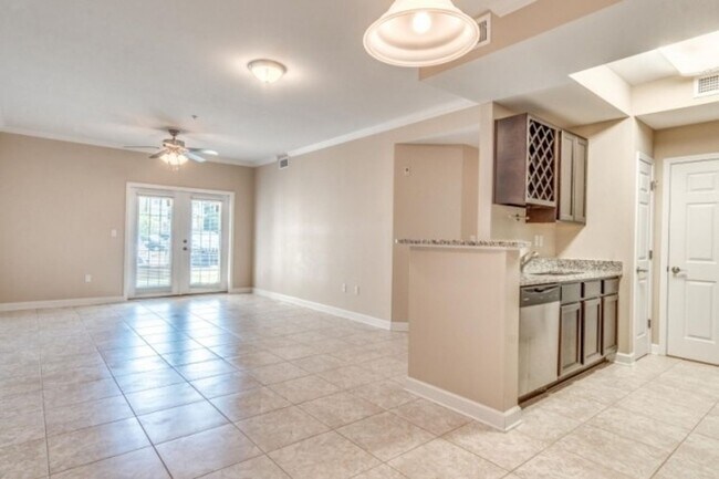 Photo - Beautiful Two Bedroom Apartment in Fort Walton Beach! Unit 305
