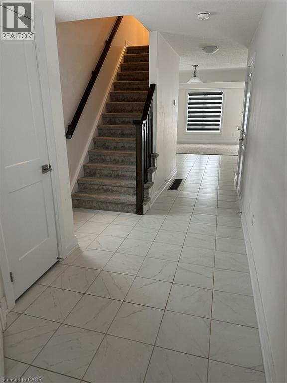 Photo - 163 Stonebrook Wy