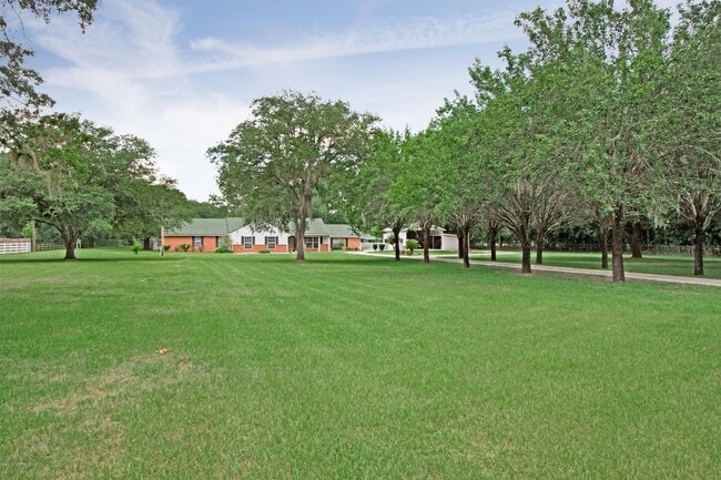 Building Photo - Multi Acreage Property in the Mandarin Section of Jacksonville