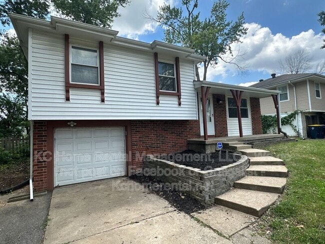 Photo - 5029 NE 56th Pl