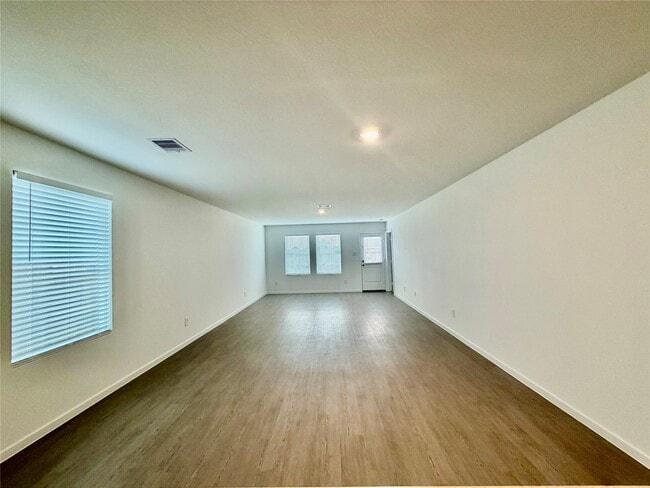 Photo - 5003 Esperanza Ter Dr