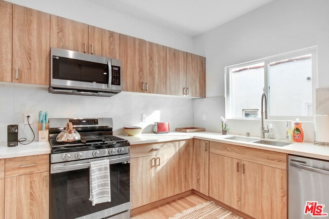 Photo - 434 N Ogden Dr Unit 434 1/2