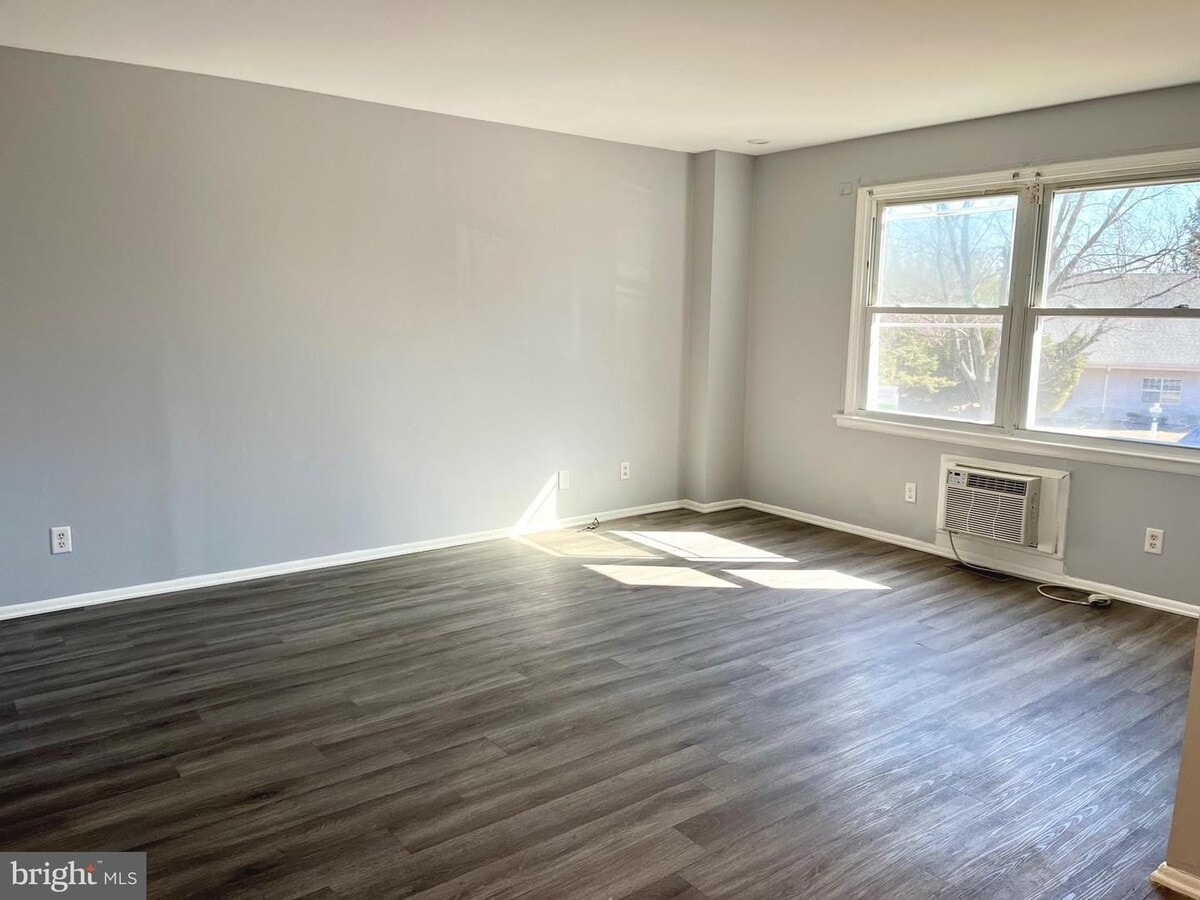 Photo - 1629 Bonwood Rd Unidad 2nd floor