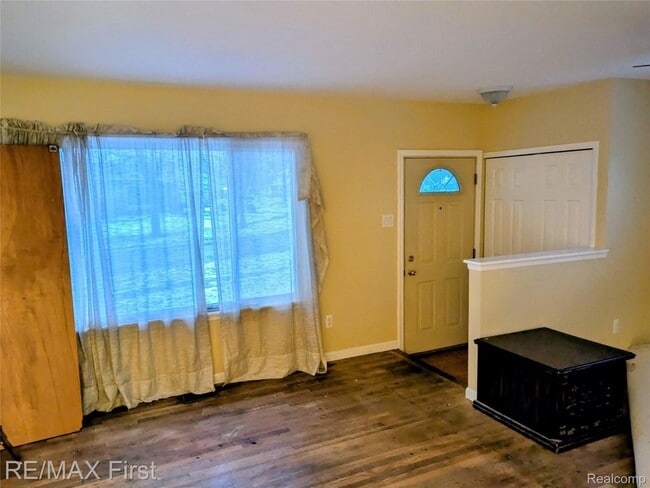 Photo - 247 Hecht Dr