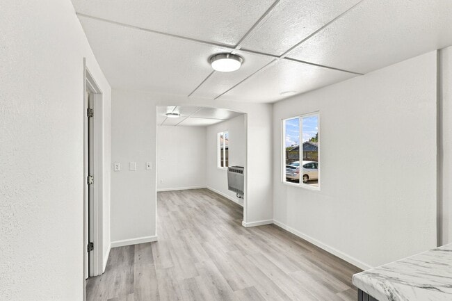 Photo - 30 Hawthorne Ave Unit 30-D