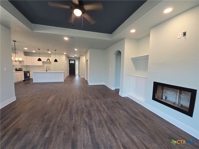 Photo - 206 Lewis Todd