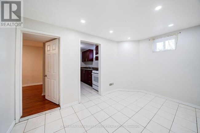 Photo - 5 Claresholme Dr