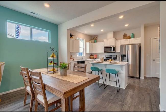 Photo - 888 N 18th Ave