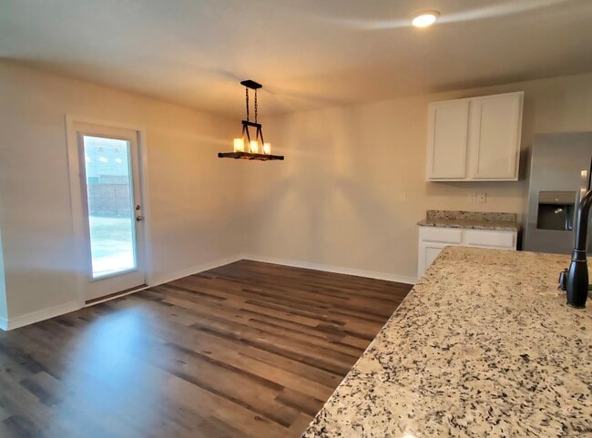 Photo - 943 Merganser Way