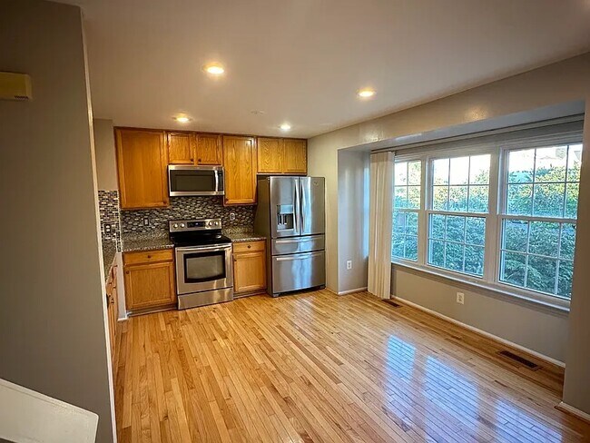 Photo - 6228 William Edgar Dr