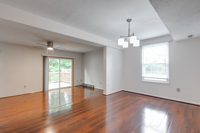 Photo - PRICE DROP on Wonderful End Unit Townhome ...