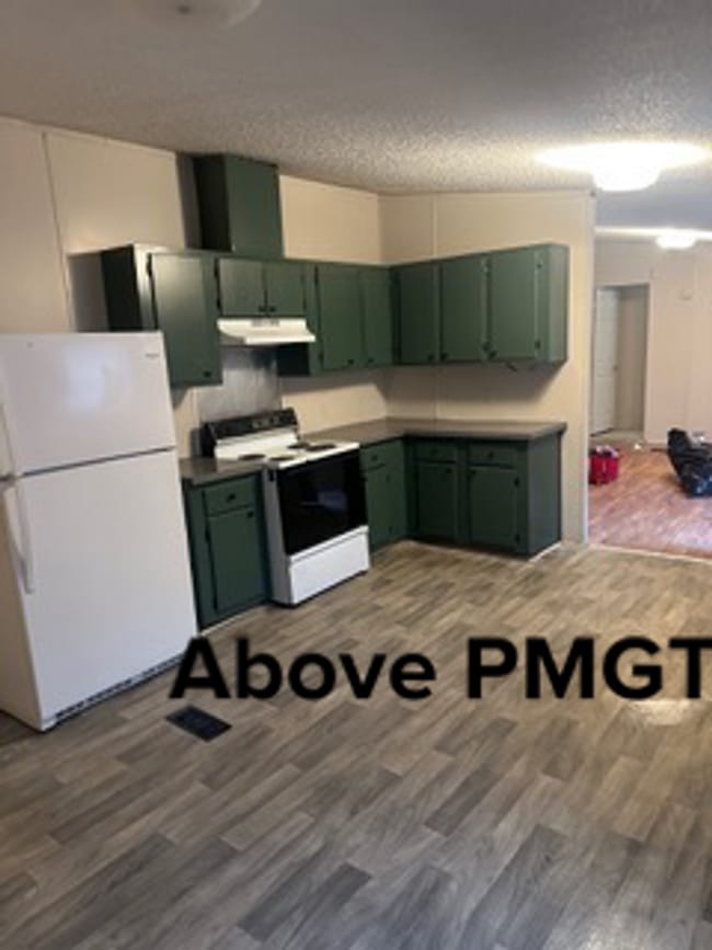 Photo - 3 Bedroom and 2 Bathroom Mobile home in the Tanglewood area
