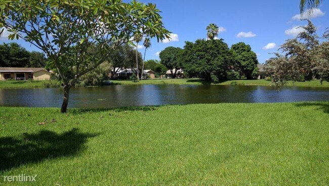 Photo - 2 br, 2 bath Condo - 11477 NW 39 CT 302-1 ...