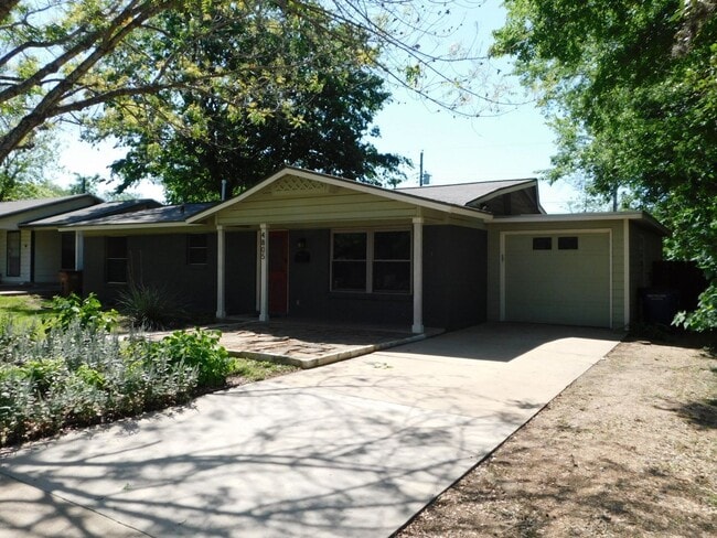South Austin 2/2 with office - South Austin 2/2 with office House