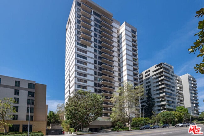 Building Photo - 10445 Wilshire Blvd Unit 204 Rental