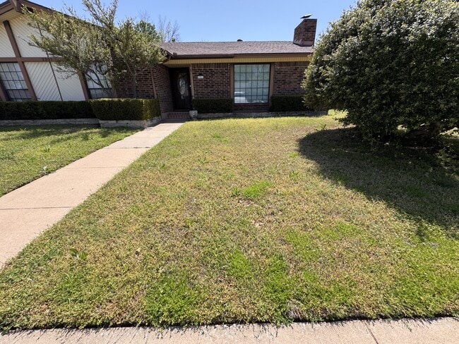 Photo - 2301 Perrin Dr