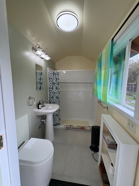 Photo - 4595 Fieldbrook Rd