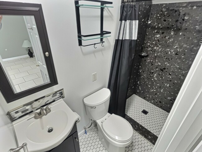6500 Colonial Dr Unit 7