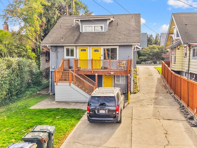 Photo - Charming Tacoma 2BR with Private Patio & RV Parking Unidad A