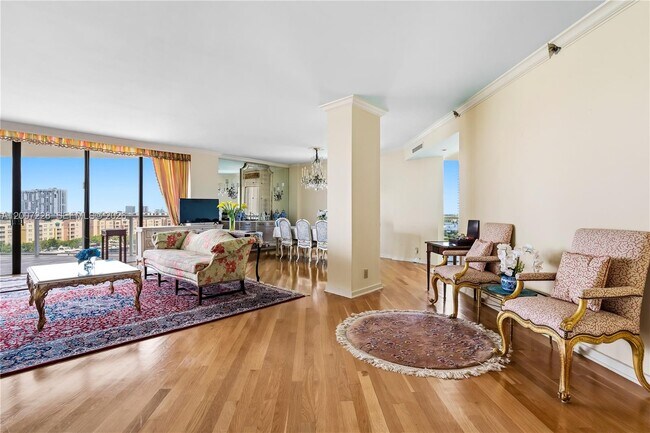 Photo - 19500 Turnberry Way Unit 7B