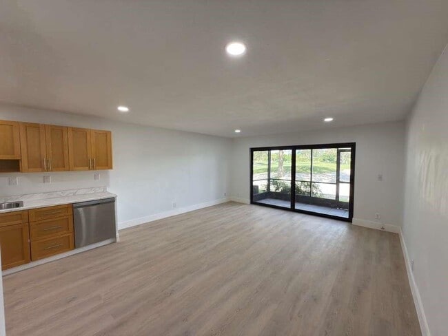 Photo - 9001 Jacaranda Ln Unit 107