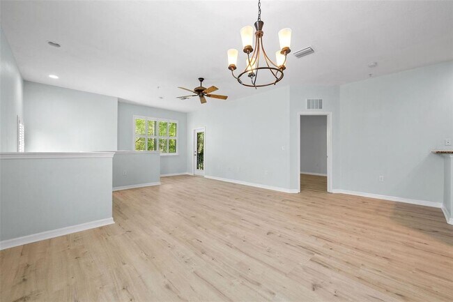 Photo - 5478 Soapstone Pl Unit 8-201