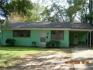 Photo - 610 10th Ave