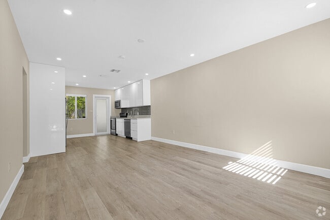 Building Photo - 11919 NE 8th Ave Rental