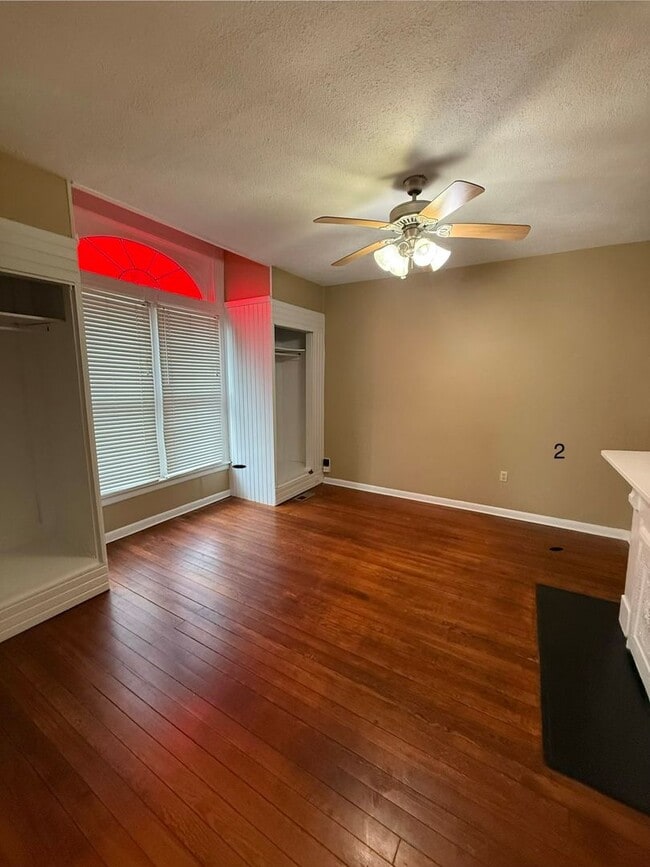 Photo - 711 W Maxwell St Unidad 711  W Maxwell  2