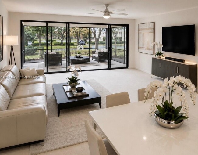 Photo - 550 SW 137th Ave Unit 101L