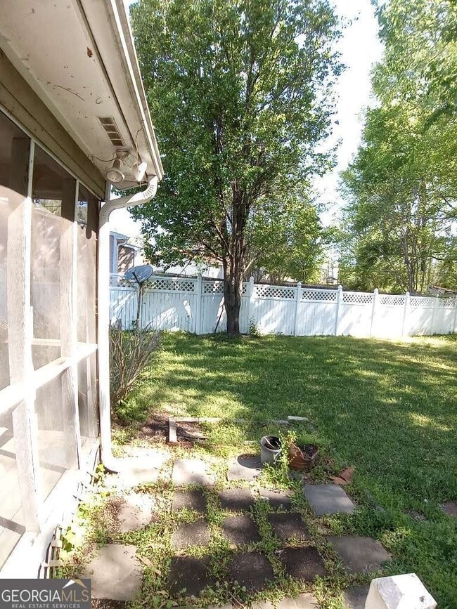 Photo - 209 Johns Ct