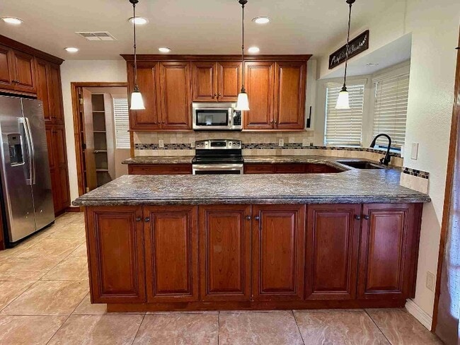 Photo - 1043 N Gibson St