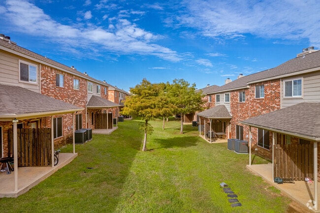 Patio - Sycamore Pointe Townhomes- Income Restricted