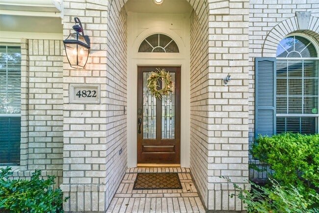 Photo - 4822 Big Cedar Cir