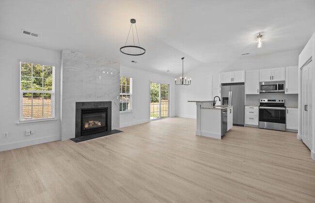 Building Photo - 16216 Circlegreen Dr Rental