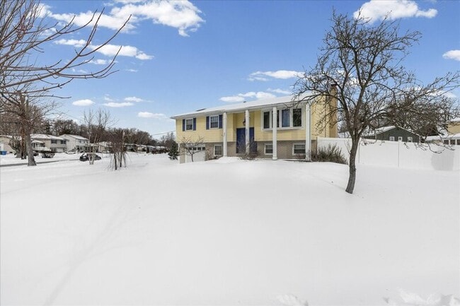 Photo - 5 Knollwood Dr