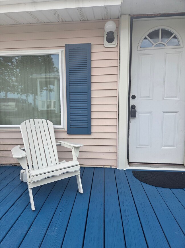 Photo - 7 Lake Hurst Dr