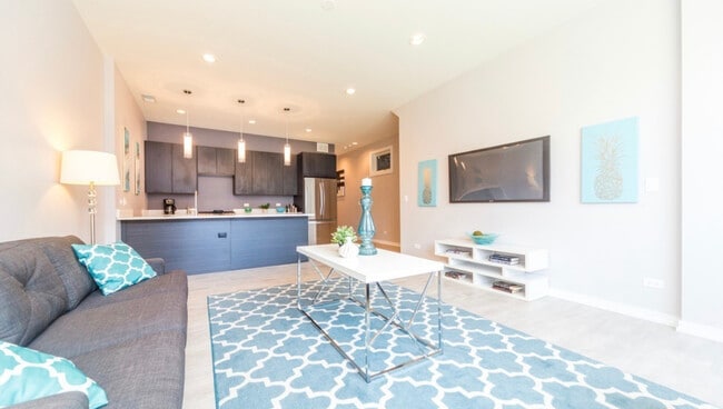 Photo - 2424 W Fillmore St Unidad #1