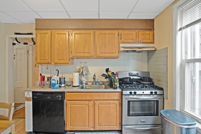 Photo - 852 Huntington Ave Apartment Unit 2