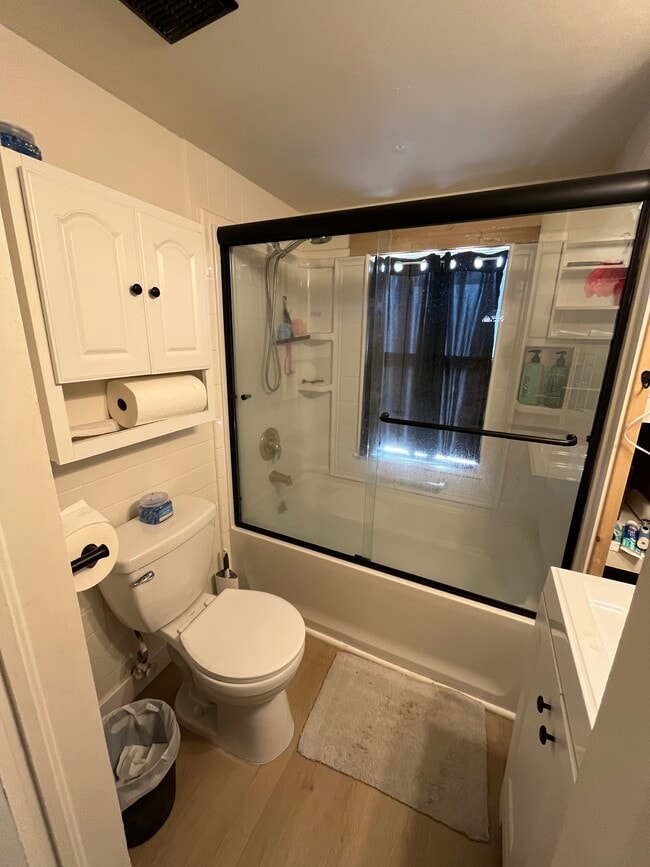 Bathroom - 230 N 700 W