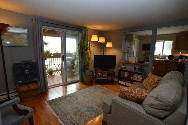 Photo - 15 Pleasant St Unit 2