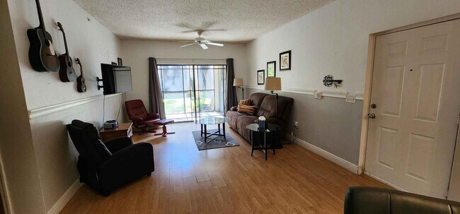 Photo - 3022 Alcazar Plz Unit 103