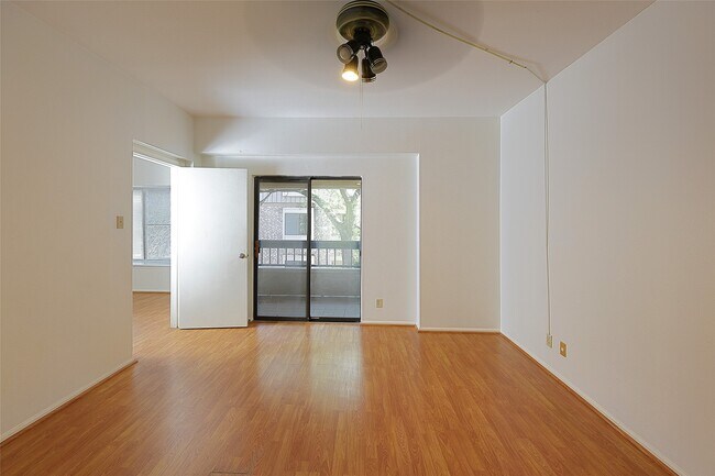 Photo - 2209 S Braeswood Blvd Unidad 32C