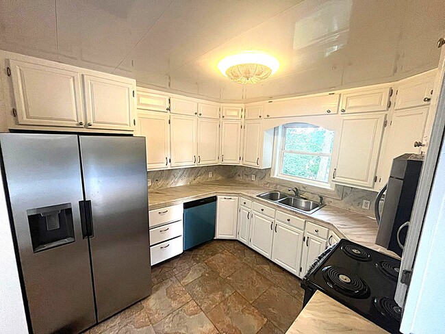 Photo - 3932 Fraser Cir