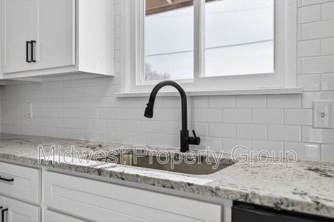 Photo - 5165 Westwood Dr