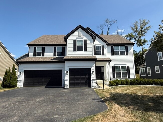 Building Photo - 5 bedroom, 5 bath home in Olentangy Schools!