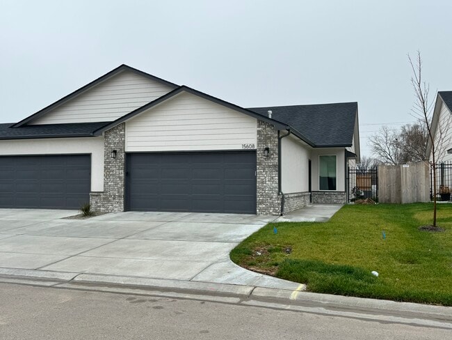 Building Photo - 15608 E 21st Ct N