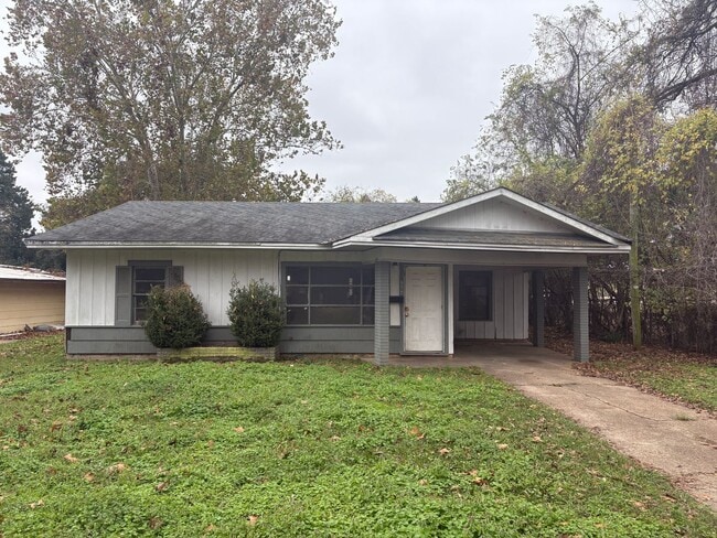 Building Photo - Bossier City!